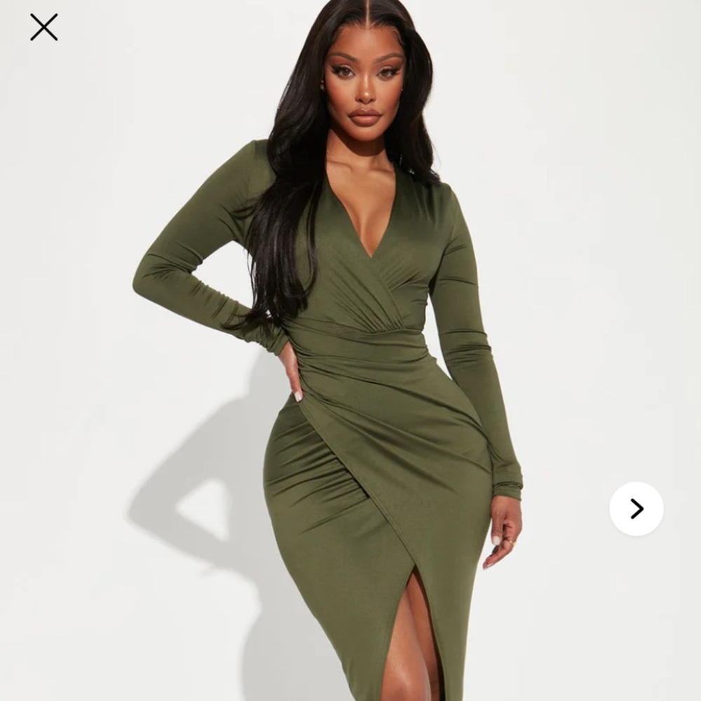 FashionNova Eyes On Me Ruched Midi Dress